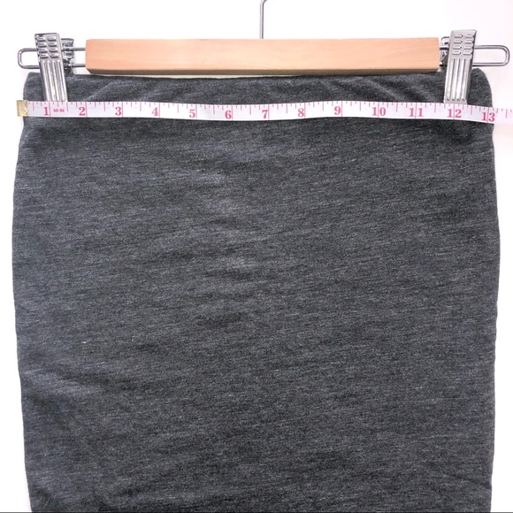 5/$20 NWOT Grey pencil skirt, size XS - Picture 6 of 9